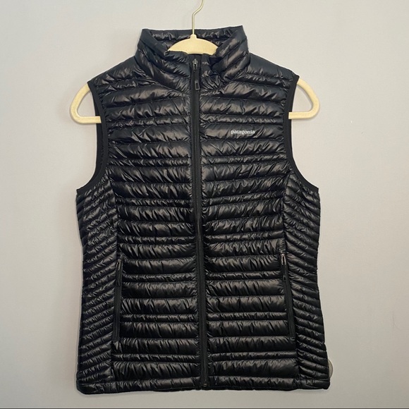 Patagonia Jackets & Blazers - NWOT Patagonia Ultralight Down Vest